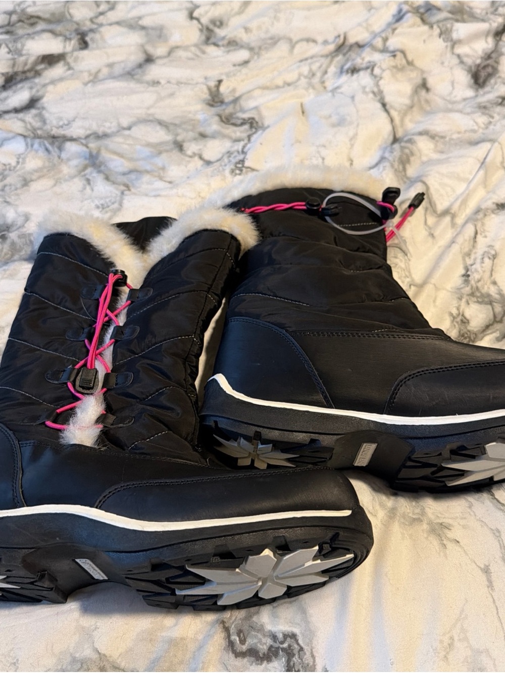 Lands' End Black Winter Boots with Pink Accents and Faux Fur Trim